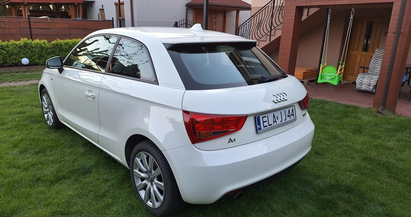 Audi A1 cena 29900 przebieg: 122658, rok produkcji 2011 z Łask małe 56
